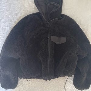 ZARA: CROPPED SHERPA ZIP UP